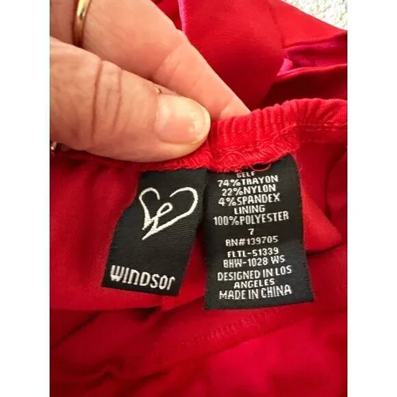Windsor Red Dress Womens Junior Size 7 Strappy Back Side Zip NEW - Picture 5 of 13